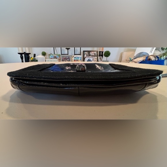 VINTAGE: Betsey Johnson | patent leather & suede lipstick handbag. - Picture 7 of 16